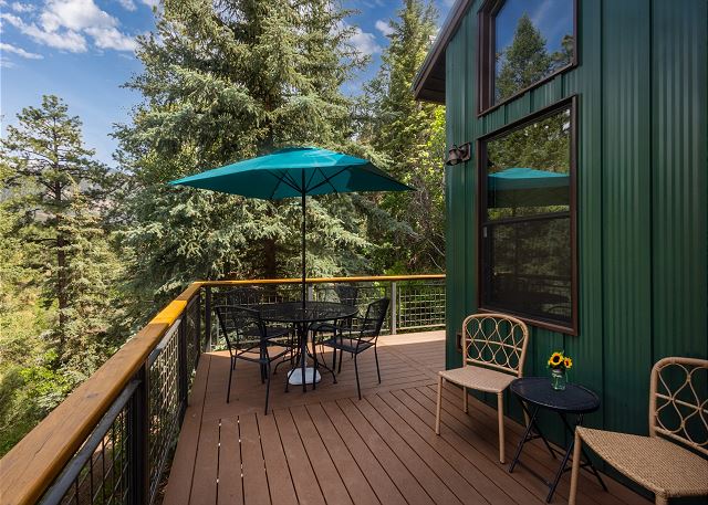 Wrap-Around Deck | San Juan Views | Secluded | Air Conditioning STR2025-045 6
