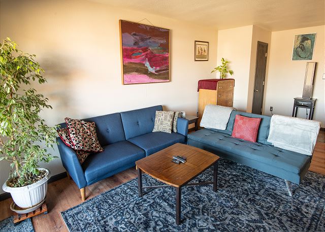 NEW! Modern Condo w/Patio, 6 Miles to Dtwn Boulder 2