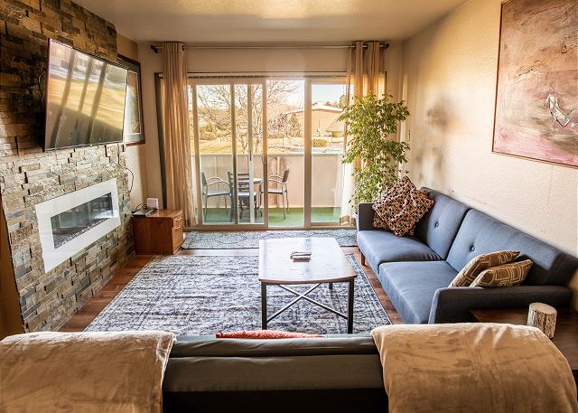 NEW! Modern Condo w/Patio, 6 Miles to Dtwn Boulder 8