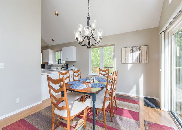 Secluded Creekside Home | Views | Private Deck | A/C STR2025-036 9