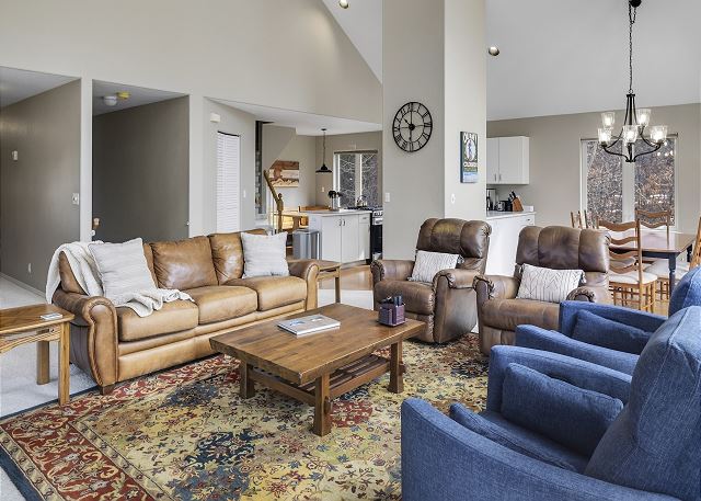 Secluded Creekside Home | Views | Private Deck | A/C STR2025-036 6