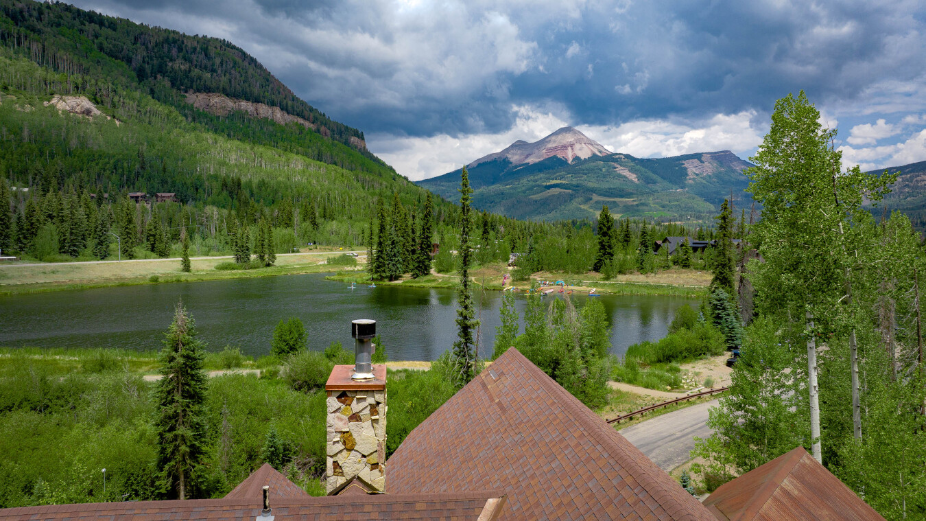 Lakefront Custom Home Across from Purgatory - Pool Table/Hot Tub/Shuttle | Photo 49