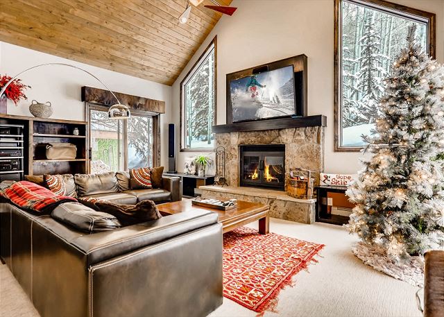 West Vail Retreat | Hot Tub & Free Village Parking | 5 Mins to Mountain 3
