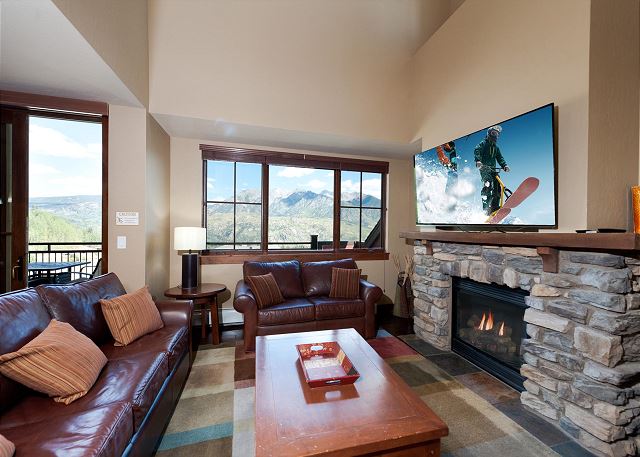 Penthouse in Purgatory Lodge - Ski in/Out - Awesome Deck and Views 2