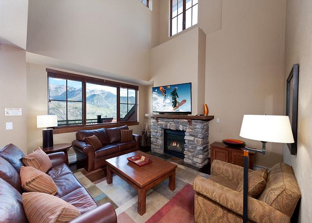 Penthouse in Purgatory Lodge - Ski in/Out - Awesome Deck and Views 4
