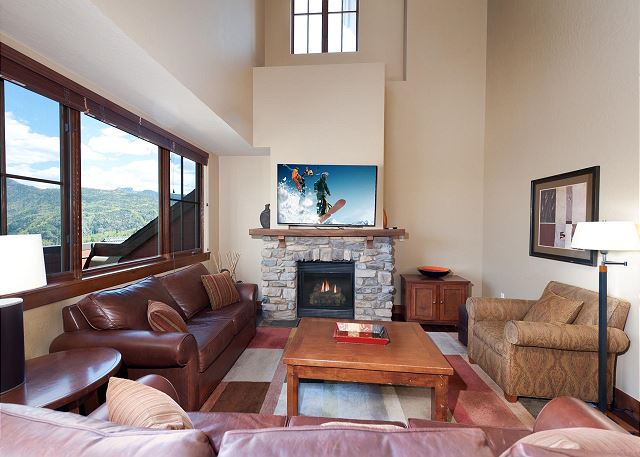 Penthouse in Purgatory Lodge - Ski in/Out - Awesome Deck and Views 3