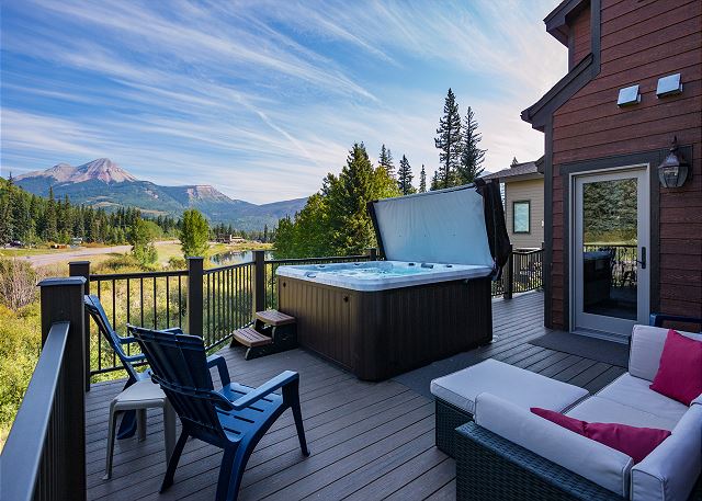 Townhome Across from Purgatory - Awesome Views/Deck/Private Hot Tub - Shuttle