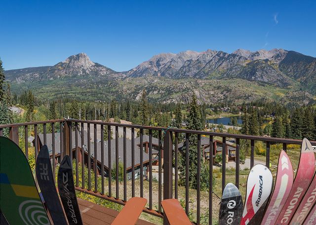 Completely Remodeled Ski in/Ski Out Condo - Views & Deck - Pet Friendly 2