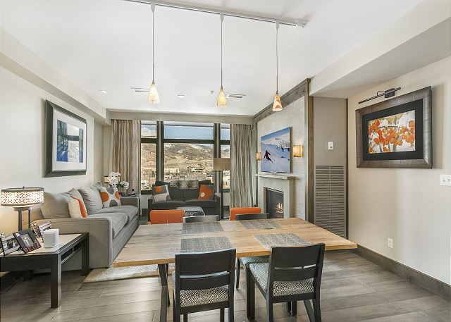 Riverfront Luxury Resort/Spa/Ski In-Ski Out Condo/Unmatched Top Floor Views 9