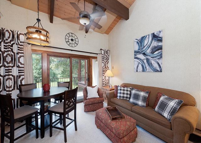 Golden Feather Getaway (#552) |Near Ski - Deck - Golf/AC/ Pool/Hot Tub 3