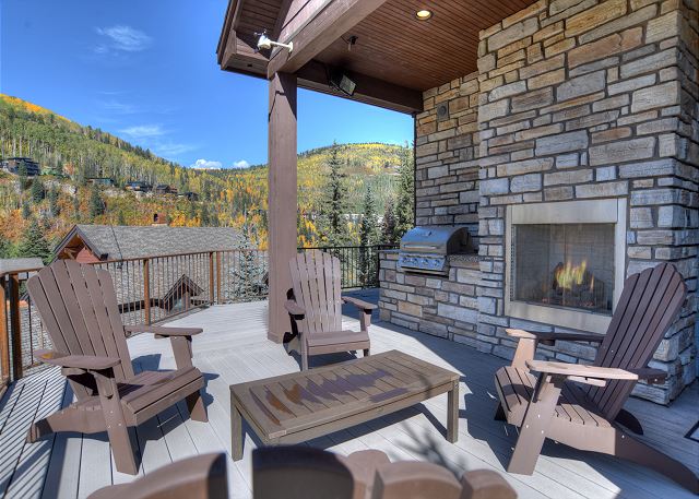 Luxury Home Across from Purgatory w/Views - Hot Tub & Deck with gas Fireplace