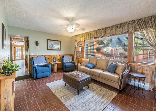 Colorado Cabin - Minutes from Downtown Ouray - Pet Friendly STR2025-063 9