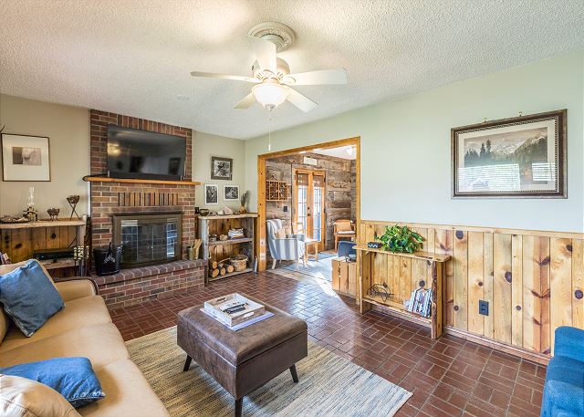 Colorado Cabin - Minutes from Downtown Ouray - Pet Friendly STR2025-063 8