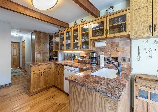 Colorado Cabin - Minutes from Downtown Ouray - Pet Friendly STR2025-063 7