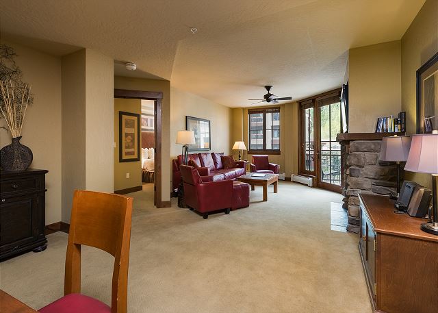 Premier Building at Purgatory - Ski in/ Ski out - Views 2