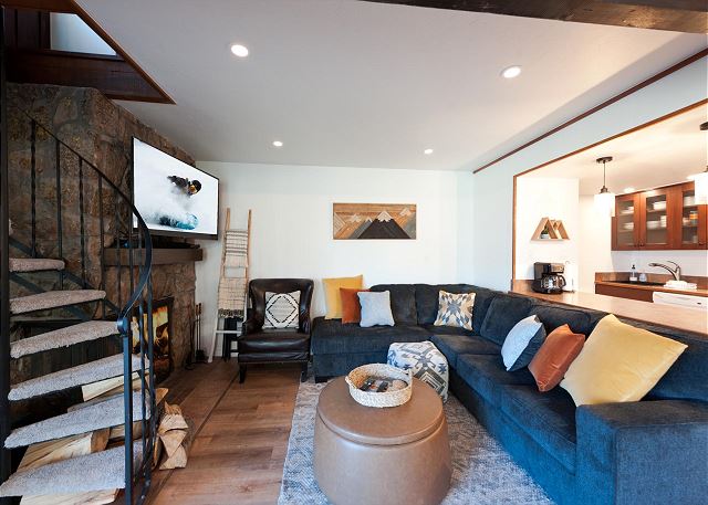 Pet Friendly Condo at Purgatory - Great Views and Deck 6