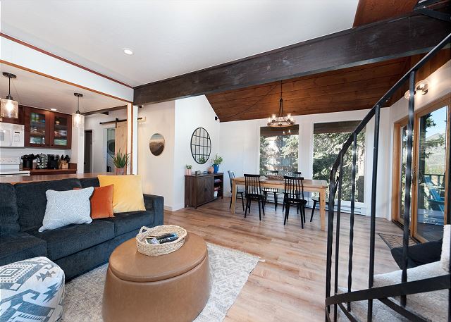 Pet Friendly Condo at Purgatory - Great Views and Deck 3