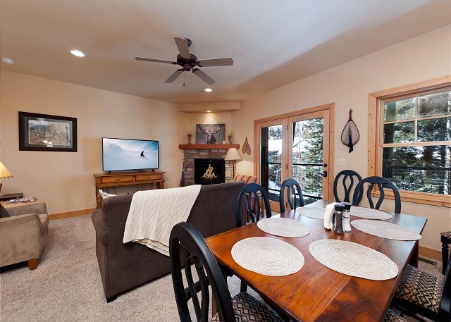 Pet Friendly Black Bear Townhome across from Purgatory - Views - Free Shuttle 5