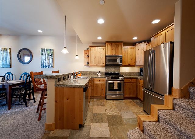 Pet Friendly Black Bear Townhome across from Purgatory - Views - Free Shuttle 8