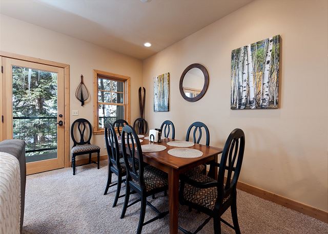 Pet Friendly Black Bear Townhome across from Purgatory - Views - Free Shuttle 7