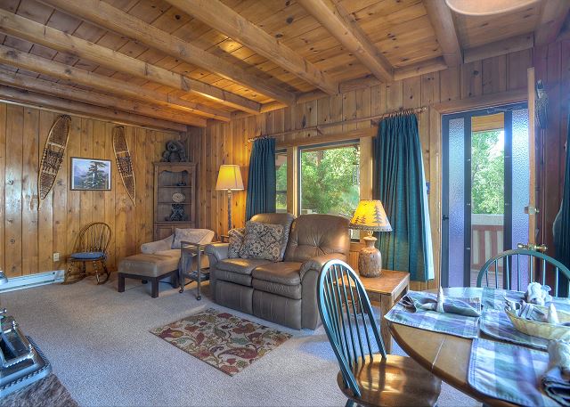 Water's Edge Cabin on Lake Vallecito | Waterfront, Lake Views, Walk to Marina 5