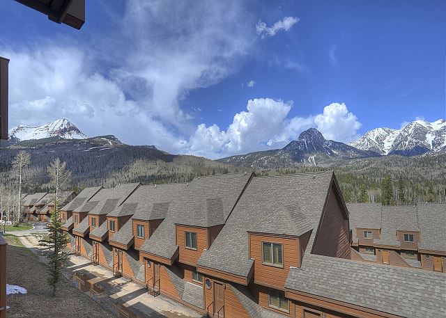 Cascade Village condo - Awesome Mountain Views - Free Ski Shuttle/Heated Pool 4