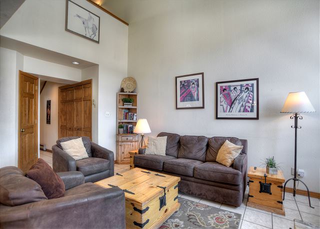 Cascade Village condo - Awesome Mountain Views - Free Ski Shuttle/Heated Pool 6