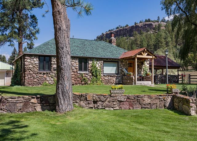Historic Pet Friendly Home on 3 acres w/AC between Durango and Purgatory 3