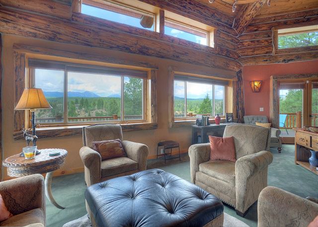 Luxury Log home on 40 Acres - Awesome Views and Decks - 7 Min to Durango 10