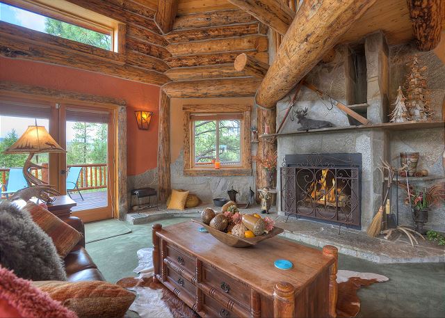 Luxury Log home on 40 Acres - Awesome Views and Decks - 7 Min to Durango 3