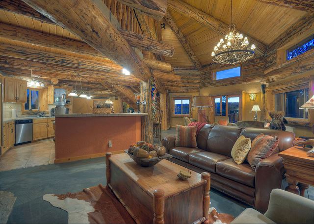 Luxury Log home on 40 Acres - Awesome Views and Decks - 7 Min to Durango 6
