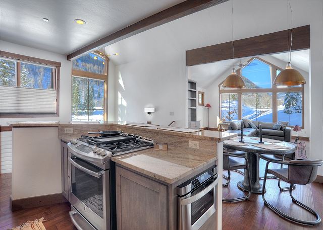 Luxury Home Across from Purgatory - Awesome Views - Free On Demand Shuttle 9