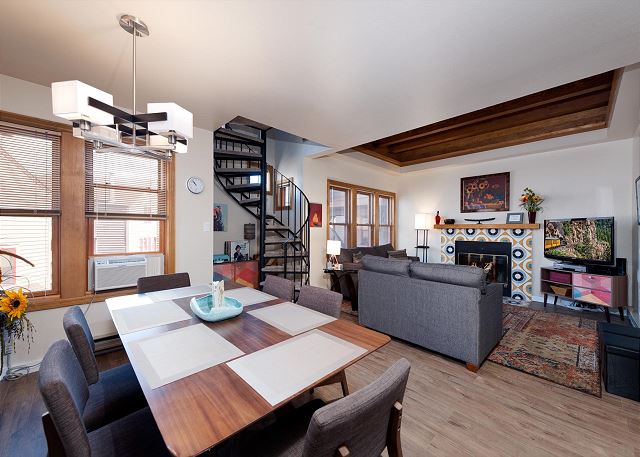 Hillside Hideaway | By FLC, Town, Trails&Golf - Pool & HotTub - Ferringway#17 2