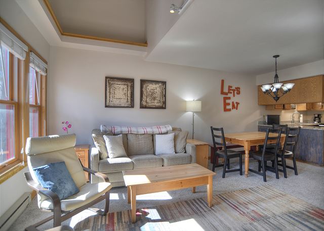 Village View Vista (#26) | Near FLC, Town, Trails & Golf - Pool & Hot Tub 10