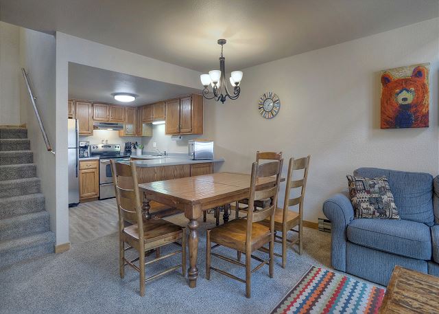 The Blue Bear (#9) | Near FLC, Town, Trails & Golf - Pool & Hot Tub 3