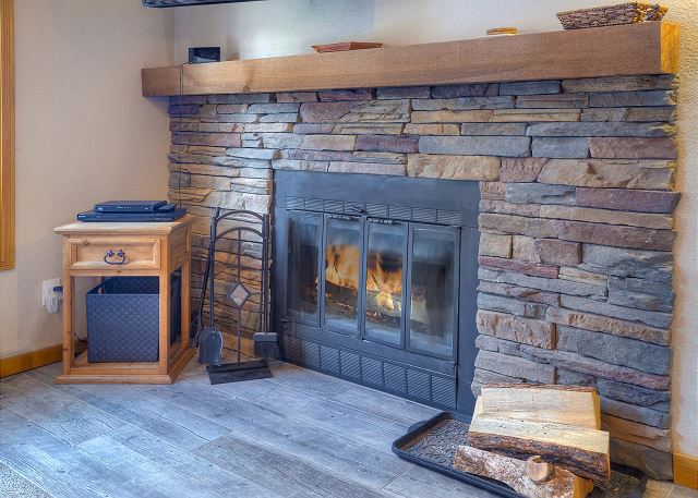 The Blue Bear (#9) | Near FLC, Town, Trails & Golf - Pool & Hot Tub 9