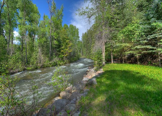 Classic Colorado Cabin on the Florida River - 20 Minutes to Downtown Durango 6