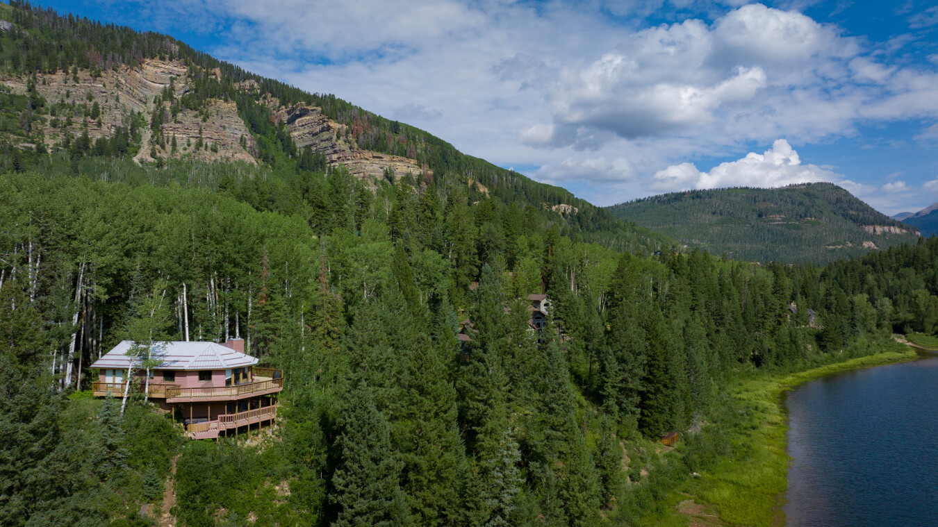 Cabin on Columbine Lake - Large deck - Hot Tub/Views - 1 mile to Purgatory | Photo 44