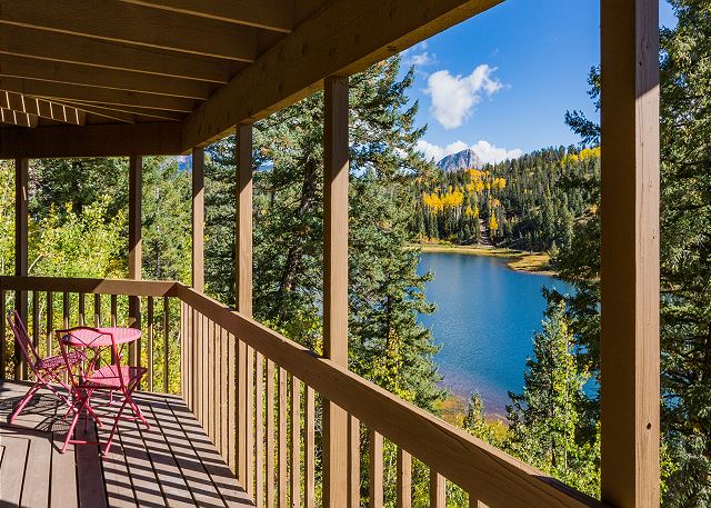 Cabin on Columbine Lake - Large deck - Hot Tub/Views - 1 mile to Purgatory 5