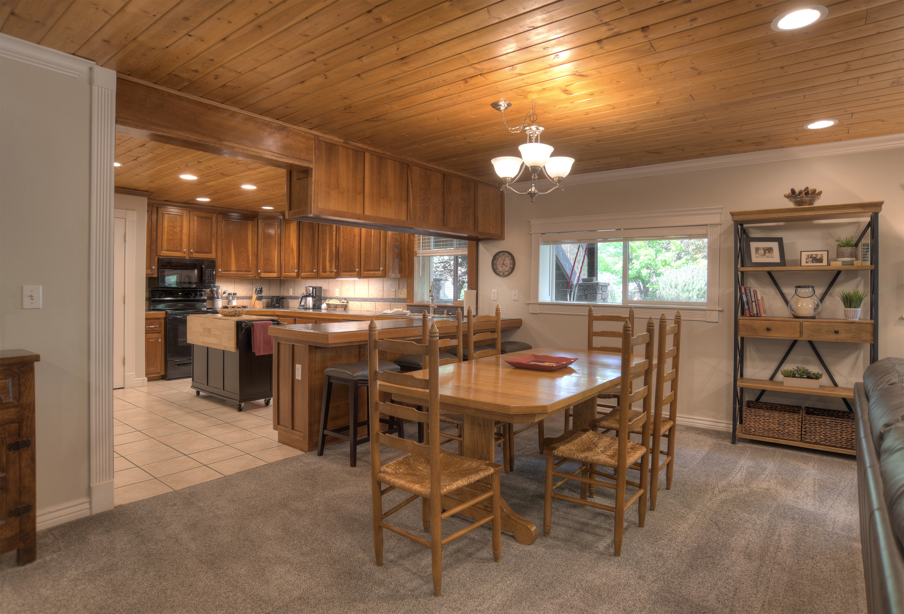 Home with Garden Patio near downtown Durango - 30+ Stay | Photo 5