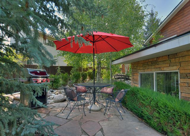Private Home with Garden Patio near downtown Durango