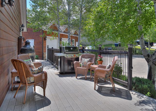 Updated home with views near downtown Durango - Hot Tub, AC & Yard 8