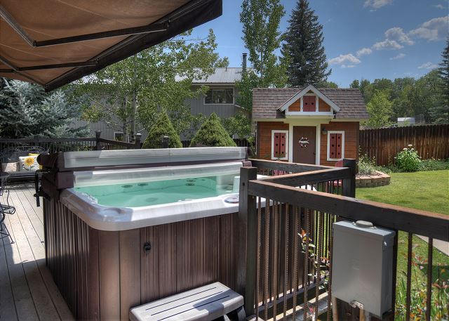 Updated home with views near downtown Durango - Hot Tub, AC & Yard 6