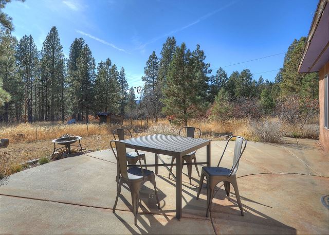 Pine Meadow Cabin | Straw Bale, Solar Powered Cabin in Woods - Pets OK 6