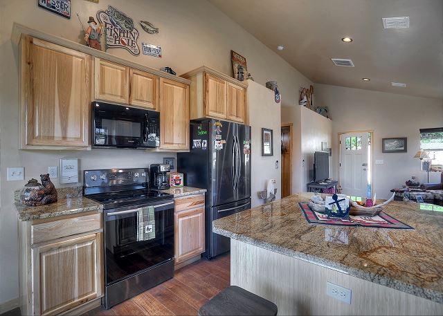 Pine River Retreat | Cabin on the Pine River, Fishing, Privacy, AC, Near Town 10