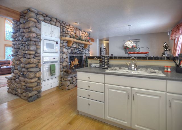 Seven Pines Cabin | Vallecito Lake Area, Close to Trails, Fireplace, Big Yard 7