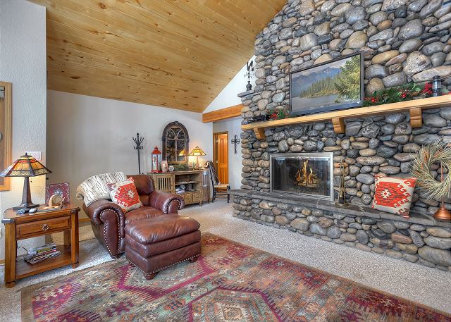 Seven Pines Cabin | Vallecito Lake Area, Close to Trails, Fireplace, Big Yard 3