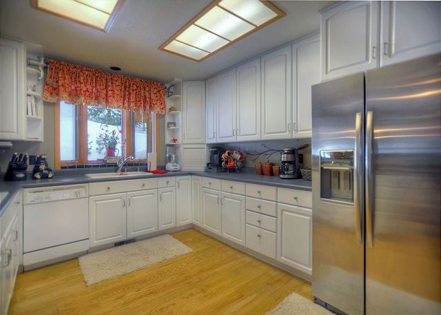 Seven Pines Cabin | Vallecito Lake Area, Close to Trails, Fireplace, Big Yard 6