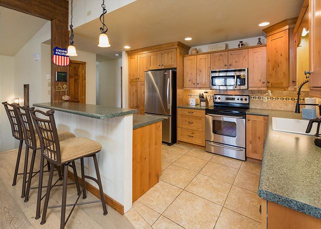 Purgatory townhome with Easy Access to Slopes - Views - EV Charger 10