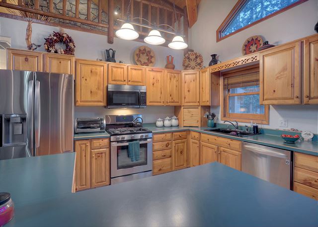 Vallecito Lake Family Retreat - Large Patio, Yard, Ample Parking, Pool Table 10